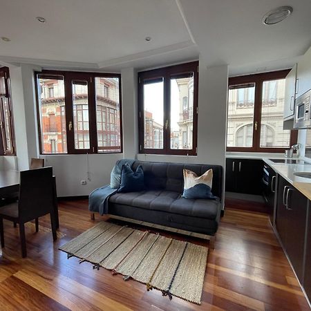 Atuaire Home Vivienda B Luminosa Parking Incluido En Plena Calle Comercial Burgo Zewnętrze zdjęcie